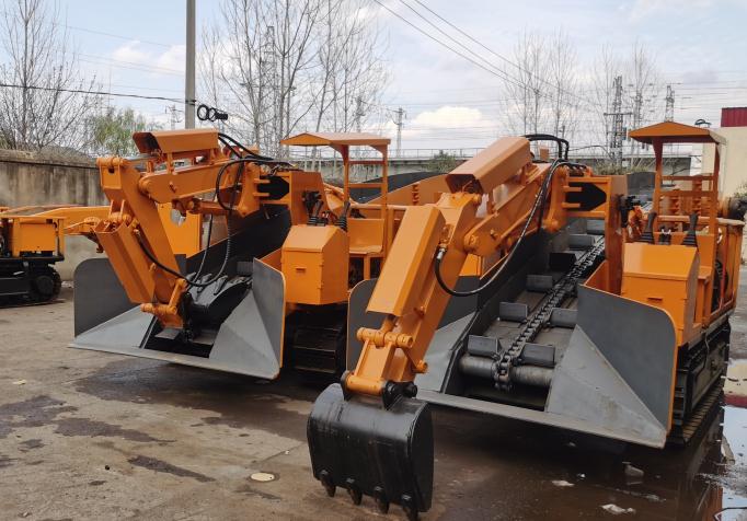 怎么操作履帶扒渣機(jī)呢？快來(lái)看看吧！