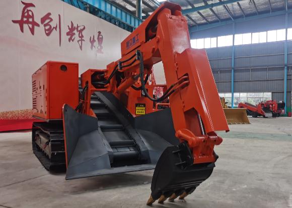 操作履帶扒渣機(jī)的時(shí)候，這8個(gè)事項(xiàng)一定要注意！