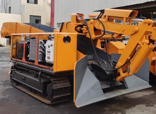 使用履帶扒渣機(jī)要做哪些預(yù)啟動?檢查工作呢呢？這3點(diǎn)看一看！