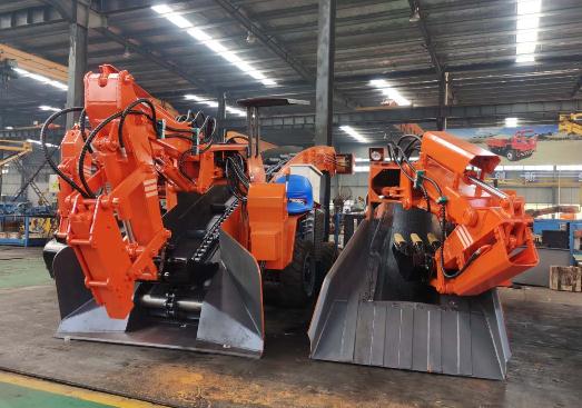 當(dāng)扒渣機(jī)出現(xiàn)液壓油缸漏油的情況，怎么處理呢？