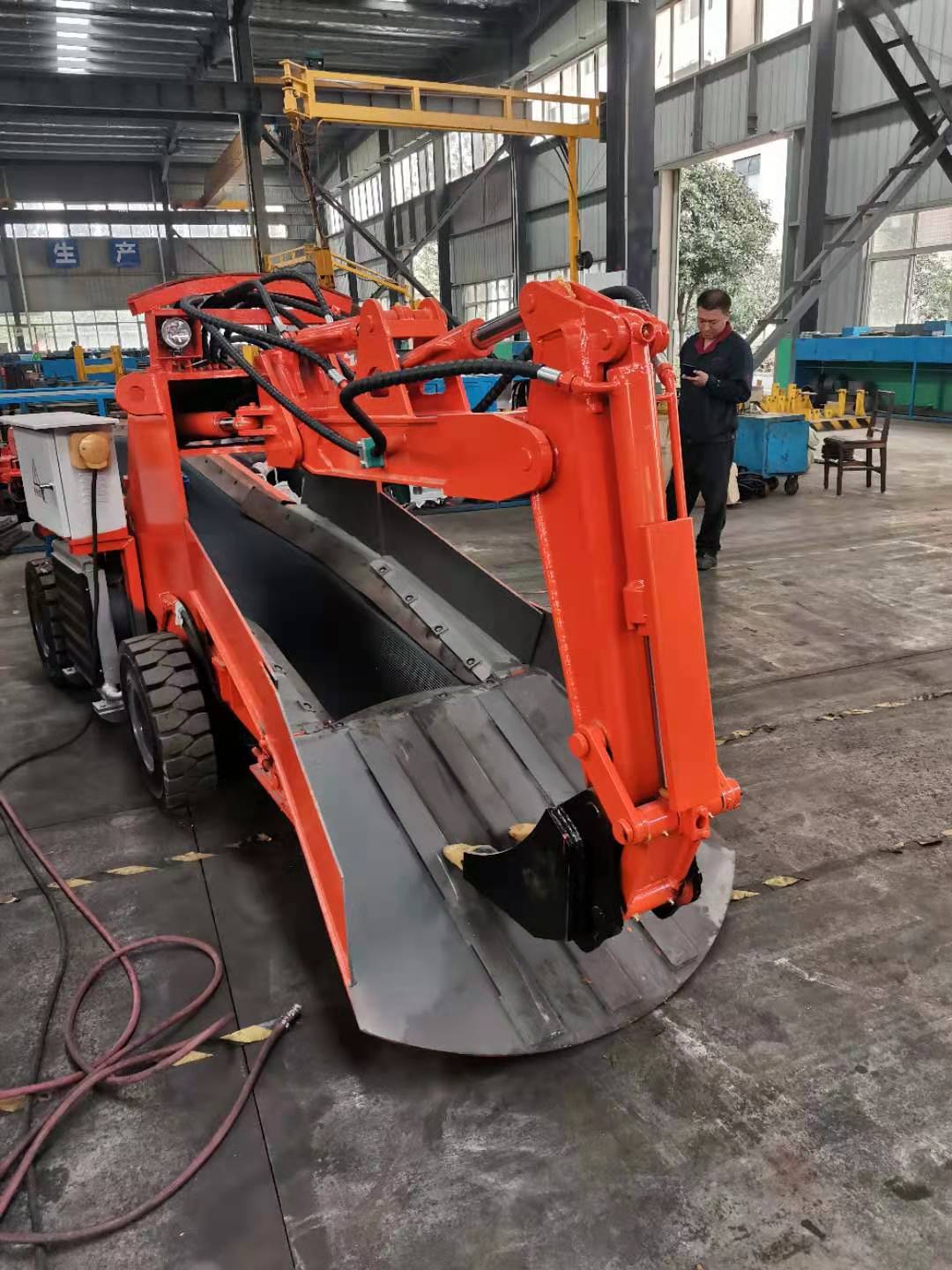 扒渣機(jī)在工作前需要做什么準(zhǔn)備？